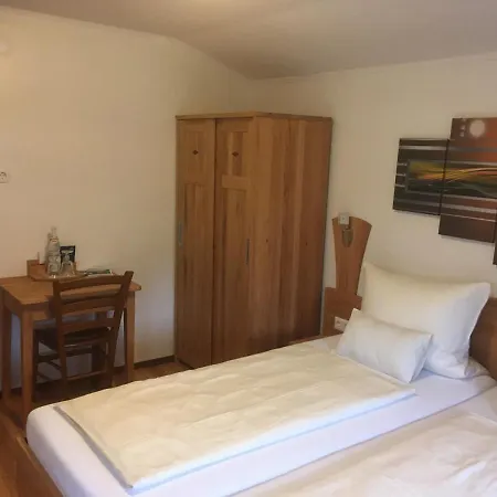 Guest house Cafe Eckerbrunn *